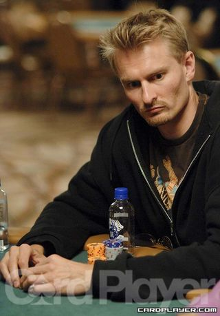Illustration for article titled Physicists put on their poker face